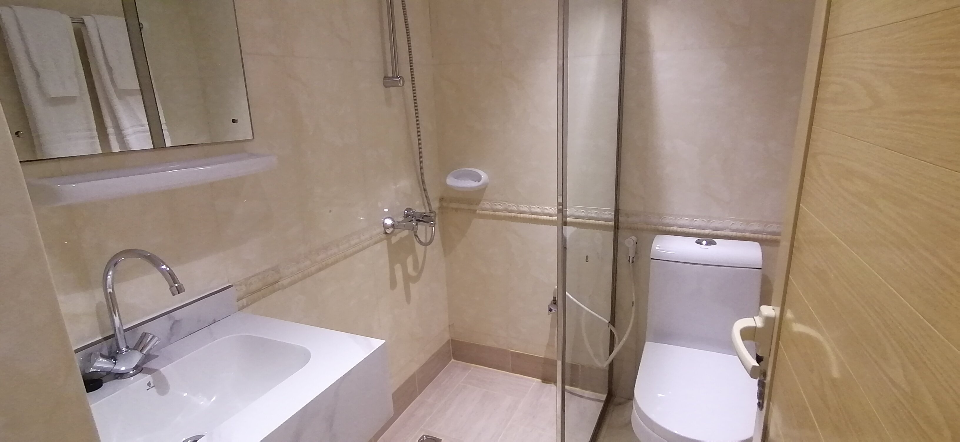 Nizwa Hotel Apartments-浴室