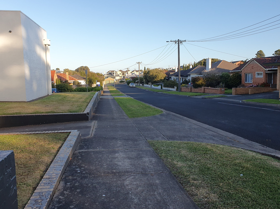 瓦南布尔探索酒店主图