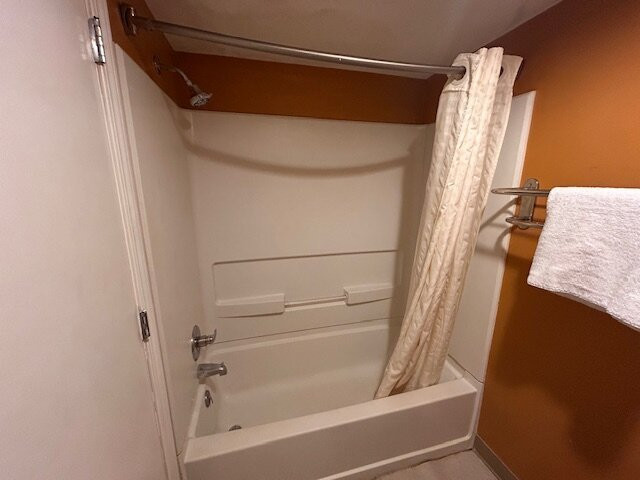 Sky Palace Inn By Oyo Anthony Ks