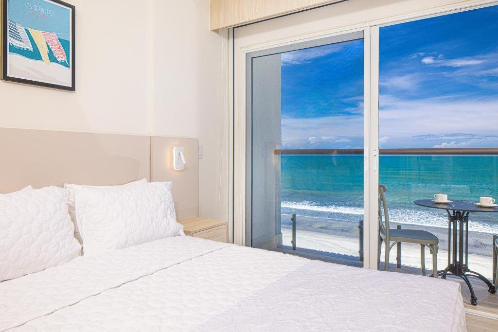 Surfside Hotel (radisson Riviera Panama)