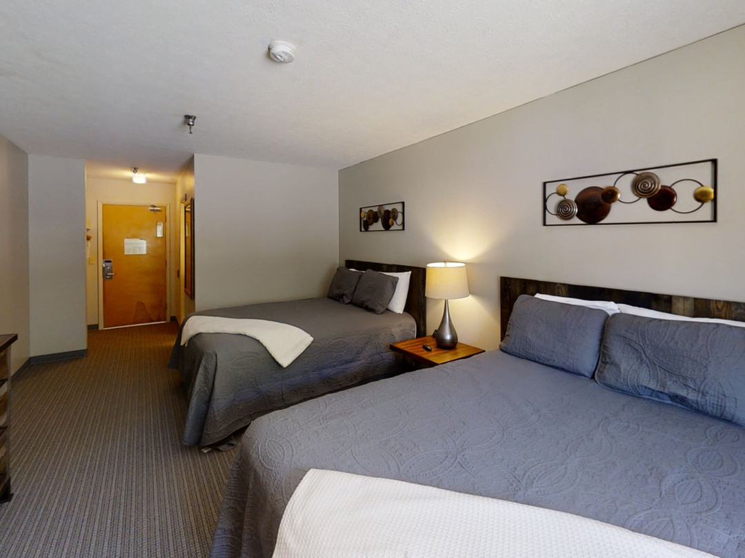 The Inn At Snowshoe