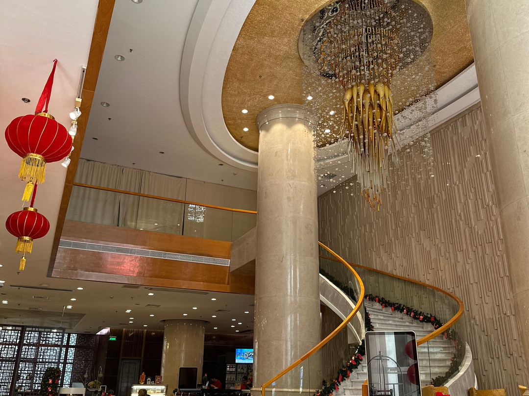 Swiss-Belhotel Blulane