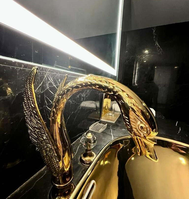 Aramis Plus Hotel主图