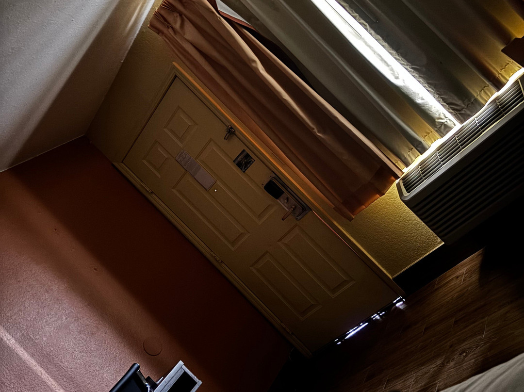 Super 8 By Wyndham Tulsa主图