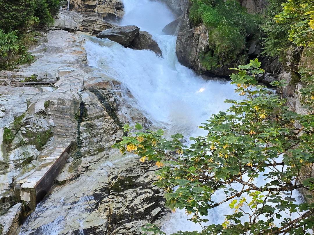 Bad Gasteiner Wasserfall-泉卡斯汀必去景点