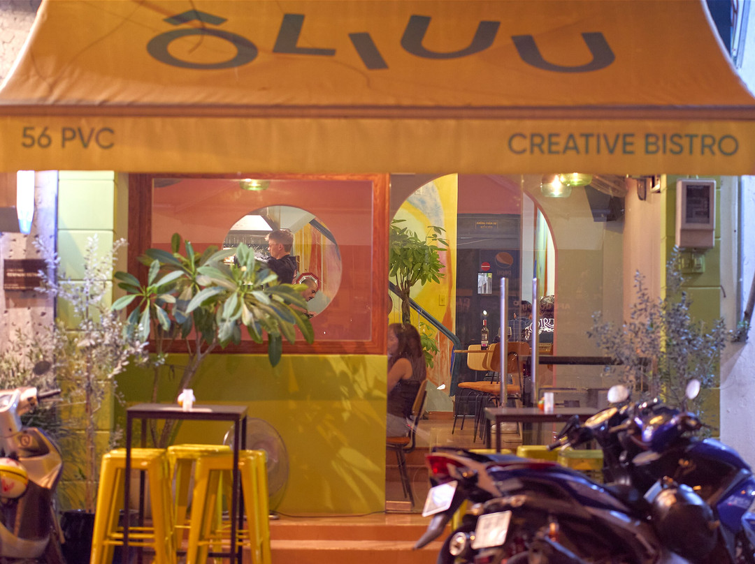 Oliuu Creative Bistro