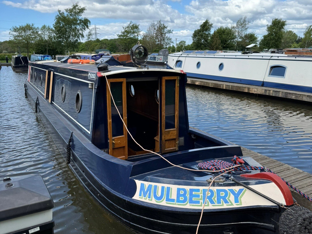 Crabtree Narrowboat Hire景点图片