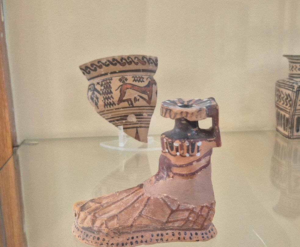 Archaeological Museum Parou-帕罗奇亚必去景点