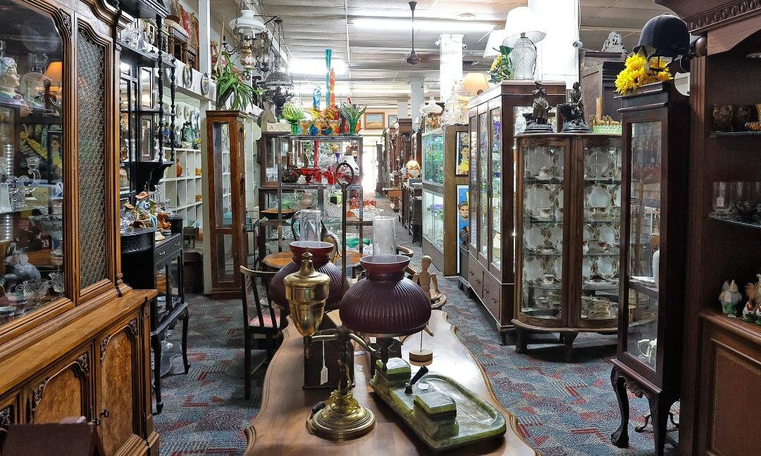 Goldfinger Antiques-Hillsboro必去景点