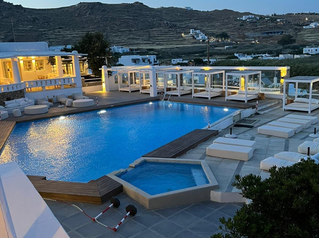 Penelope Village主图