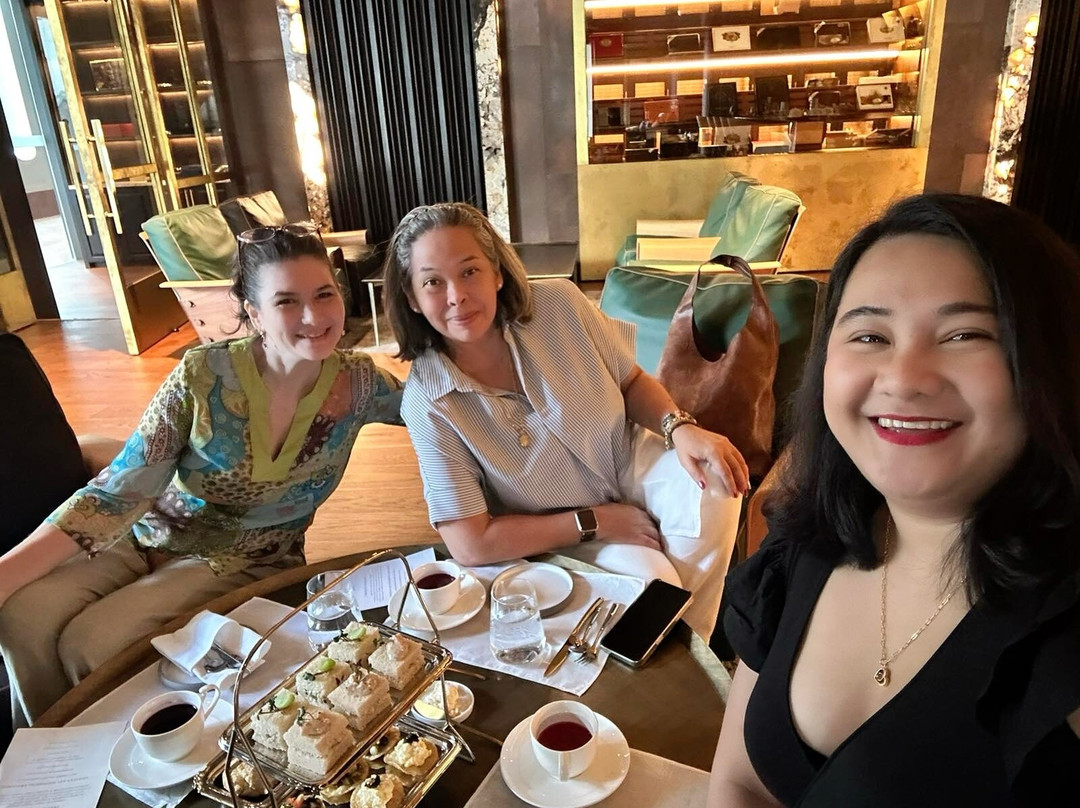 La Casa Del Habano Manila