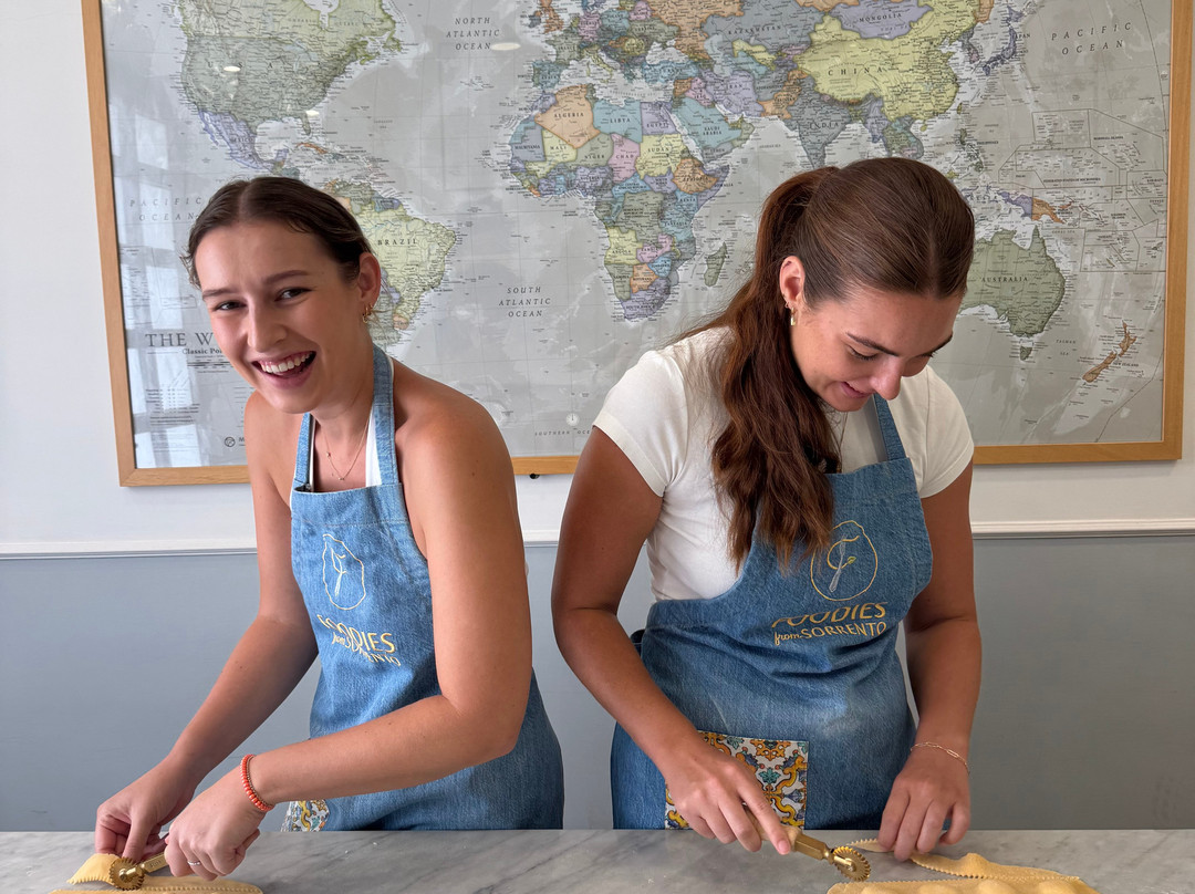 Foodies From Sorrento Cooking School-Meta必去景点