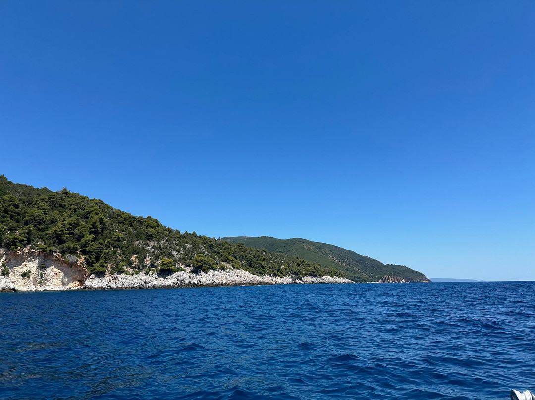 Axis Boat Rentals-Loutraki必去景点
