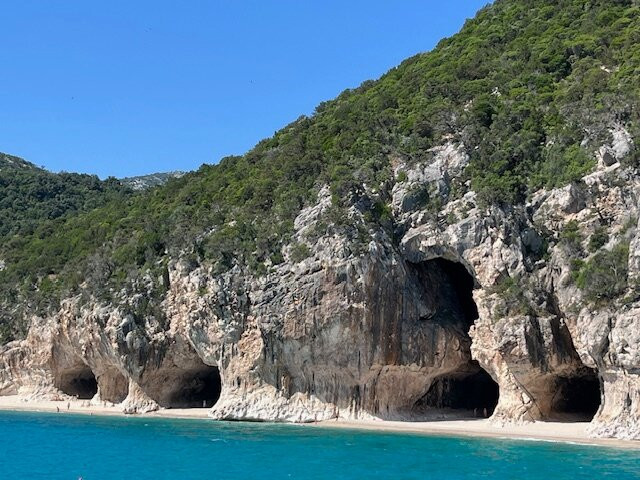 Motonave Imperatrice-La Caletta必去景点