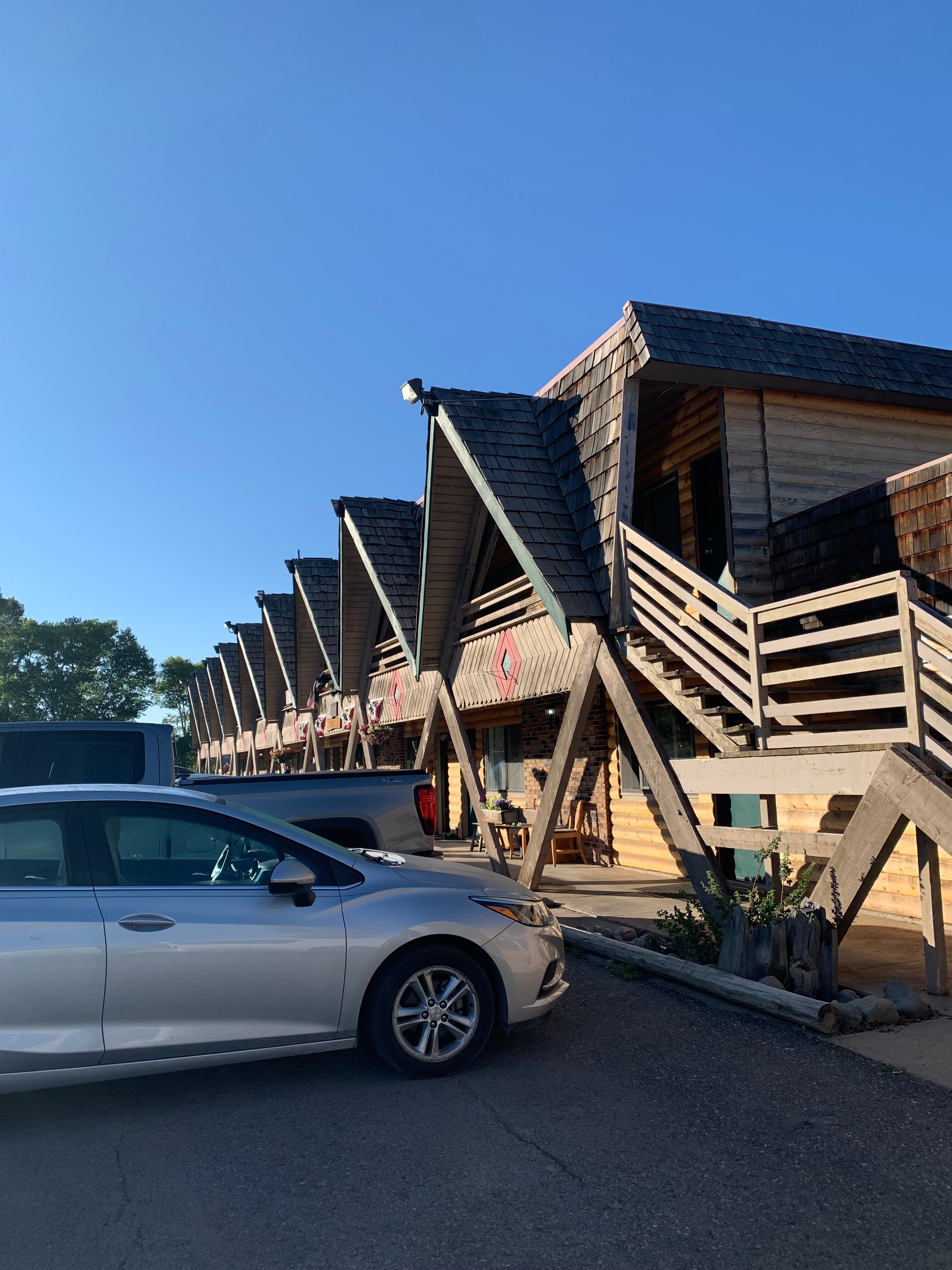 Rocky Mountain Lodge-官方