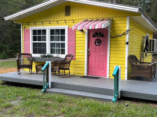 Nature Coast Inn & Cottages主图