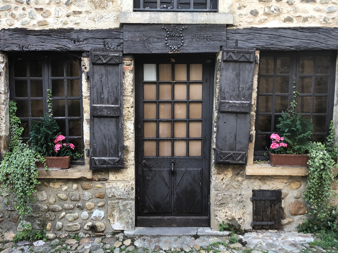 Cité Médiévale De Pérouges-贝胡吉必去景点