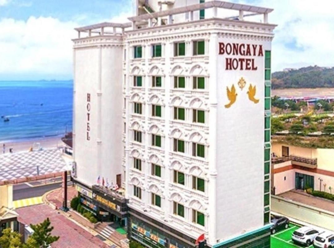Bongaya Hotel