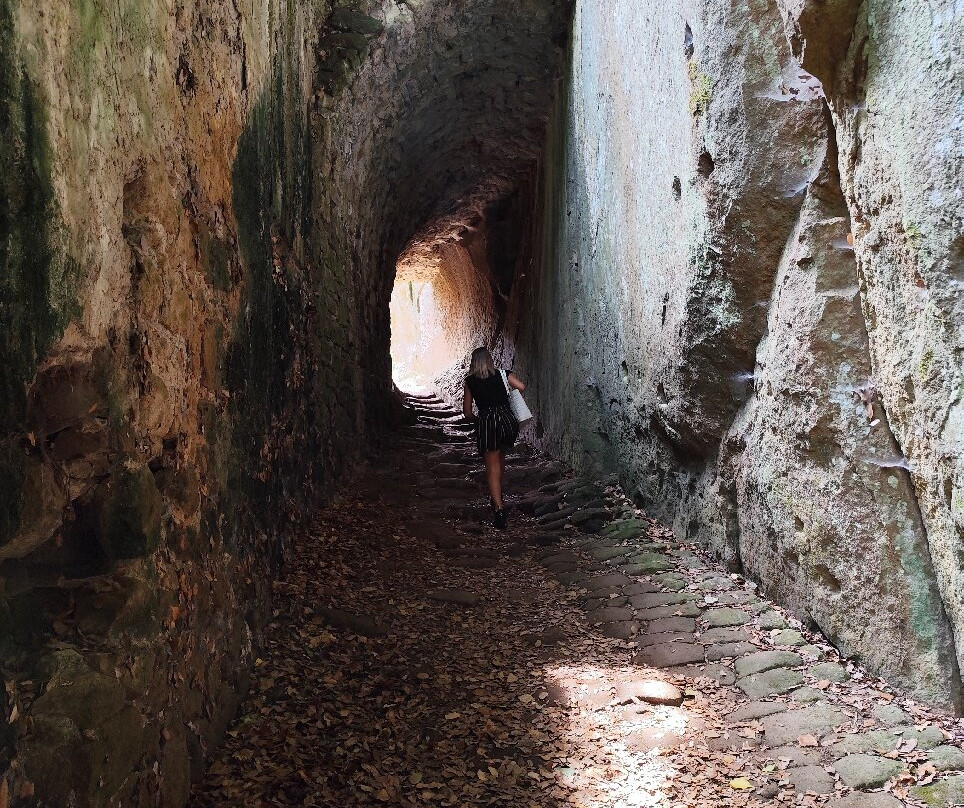Parco delle Cascate di Chia del Fosso Castello-Chia必去景点