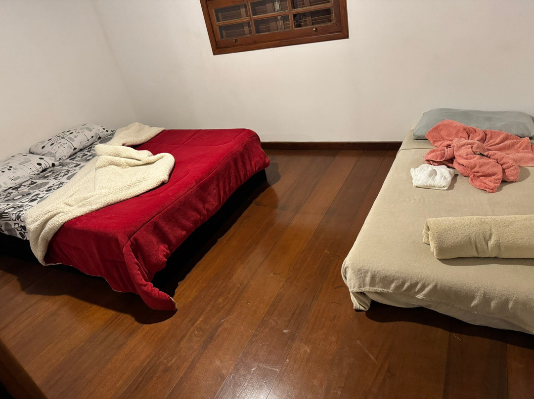 Chales Pico do Caledonia