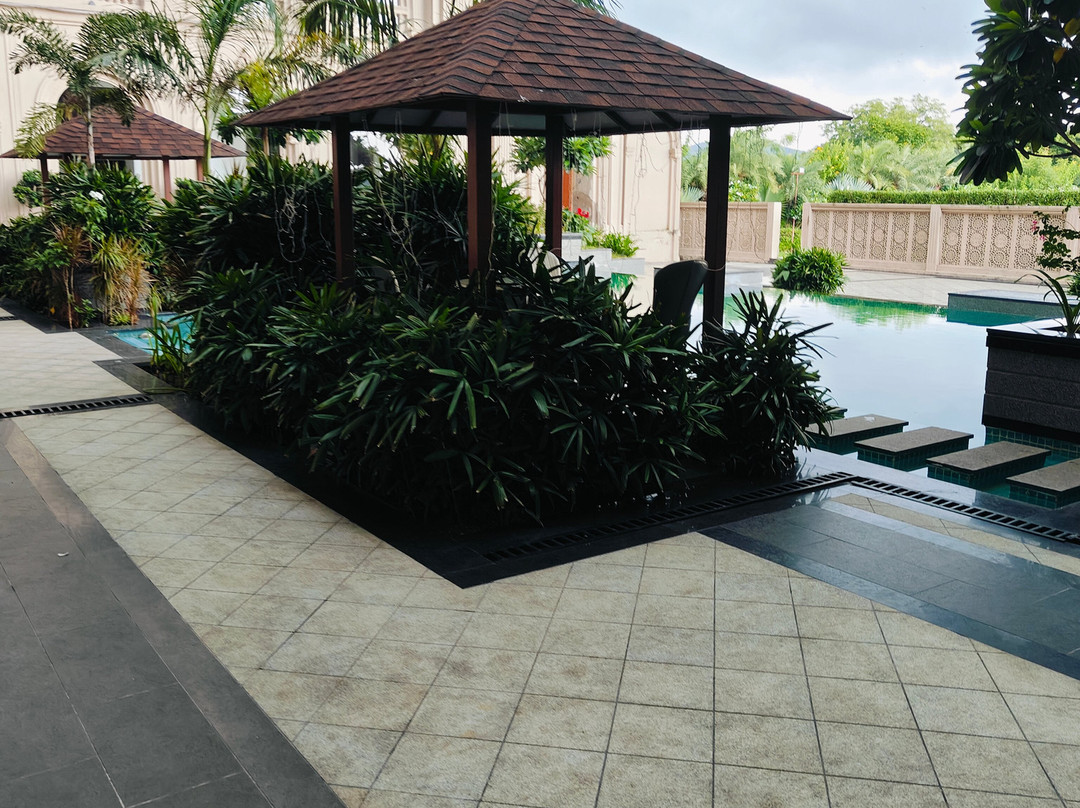 Classic Sapphire Ananta Bundi主图