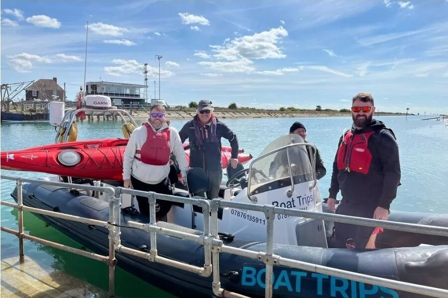 Full Throttle Boat Charters-拉伊必去景点