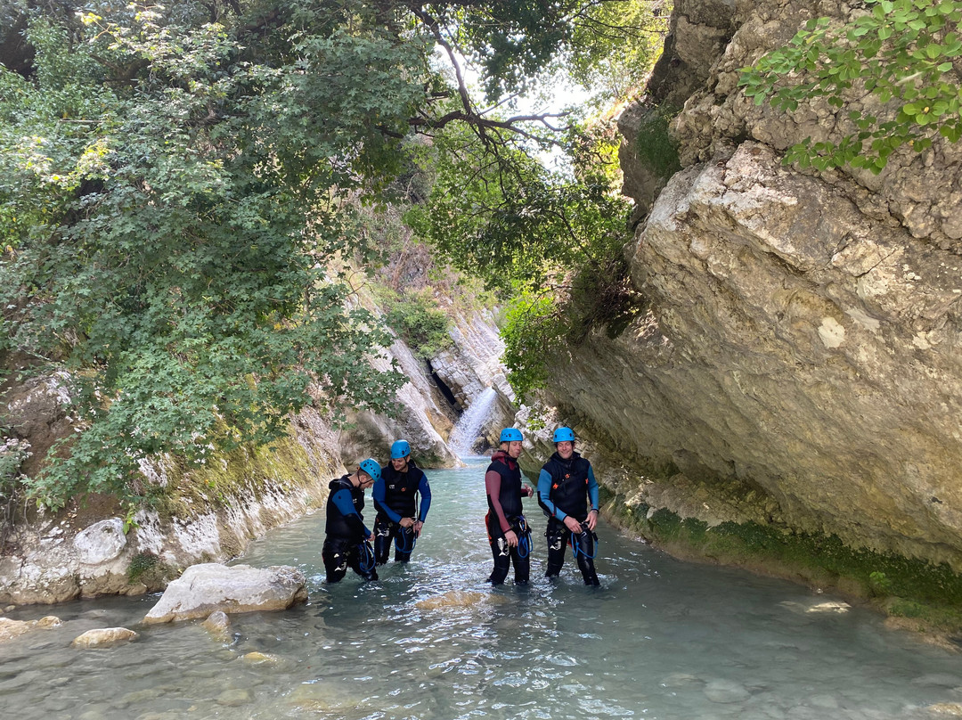 Bureau des Guides de Canyon-卡斯特亚纳必去景点