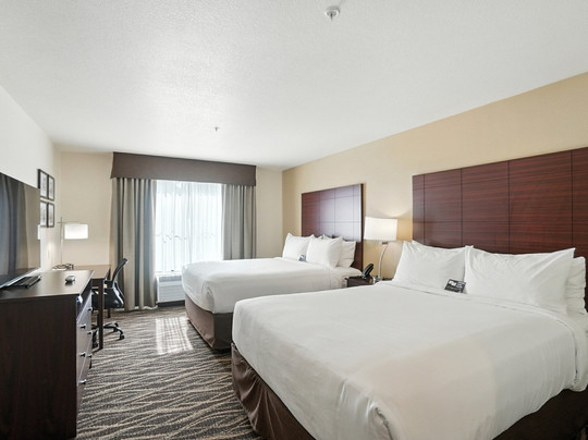 Cobblestone Hotel & Suites - Bellefontaine