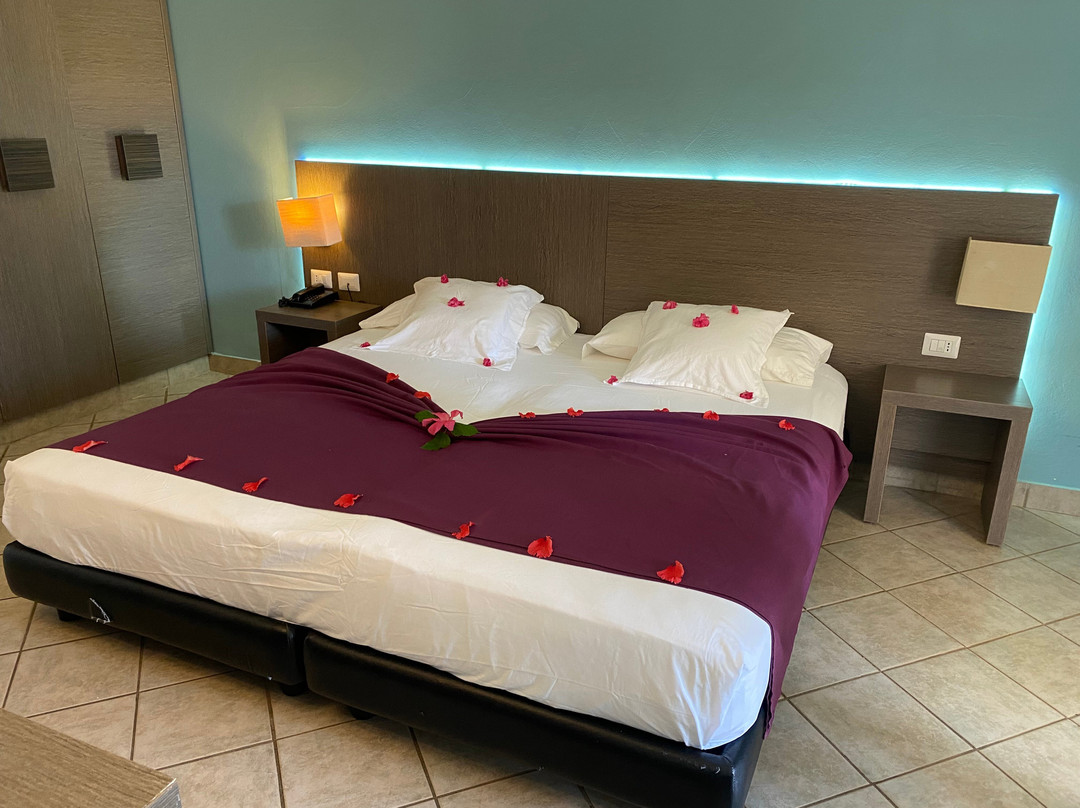 博阿维斯塔伊贝罗斯塔俱乐部 - 全包式主图