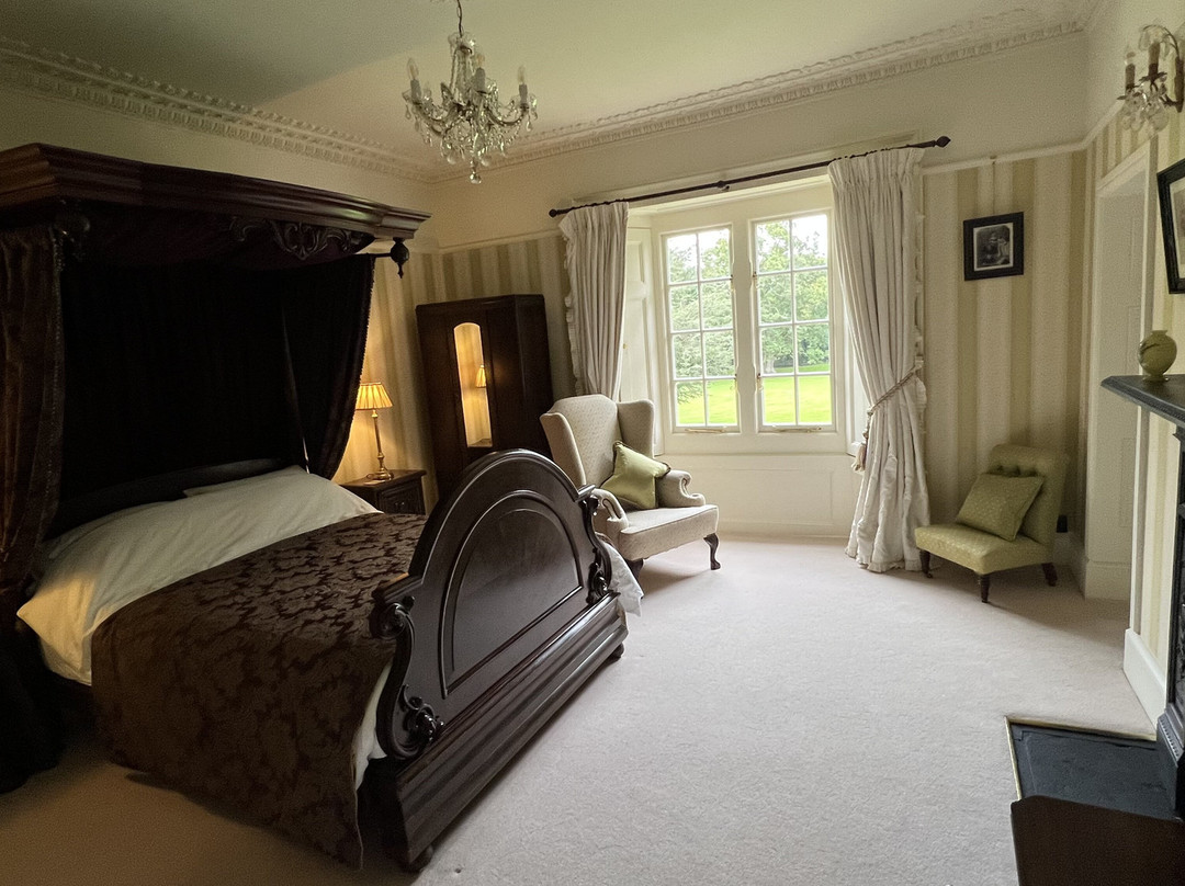 Llangattock Park House Bed and Breakfast