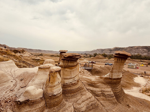 Drumheller & Hoodoos Day Trip from Calgary, Explore the Badlands-卡尔加里必去景点