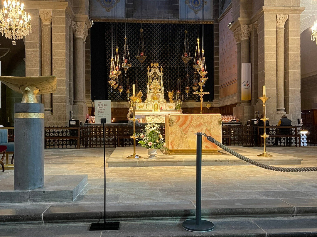 Cathédrale Notre-Dame-勒皮必去景点