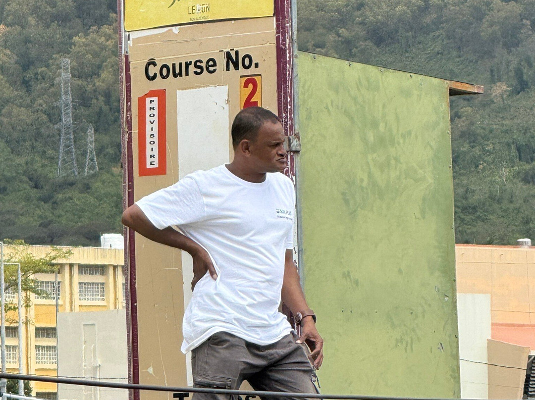 Port Louis Race Track-路易士港必去景点