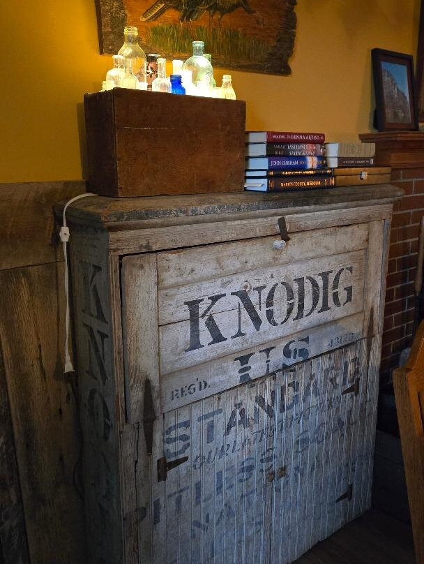 Rock Eddy Bluff Farm cabins主图