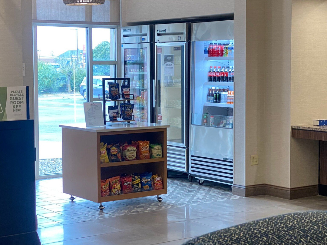 Drury Inn & Suites Dayton North主图