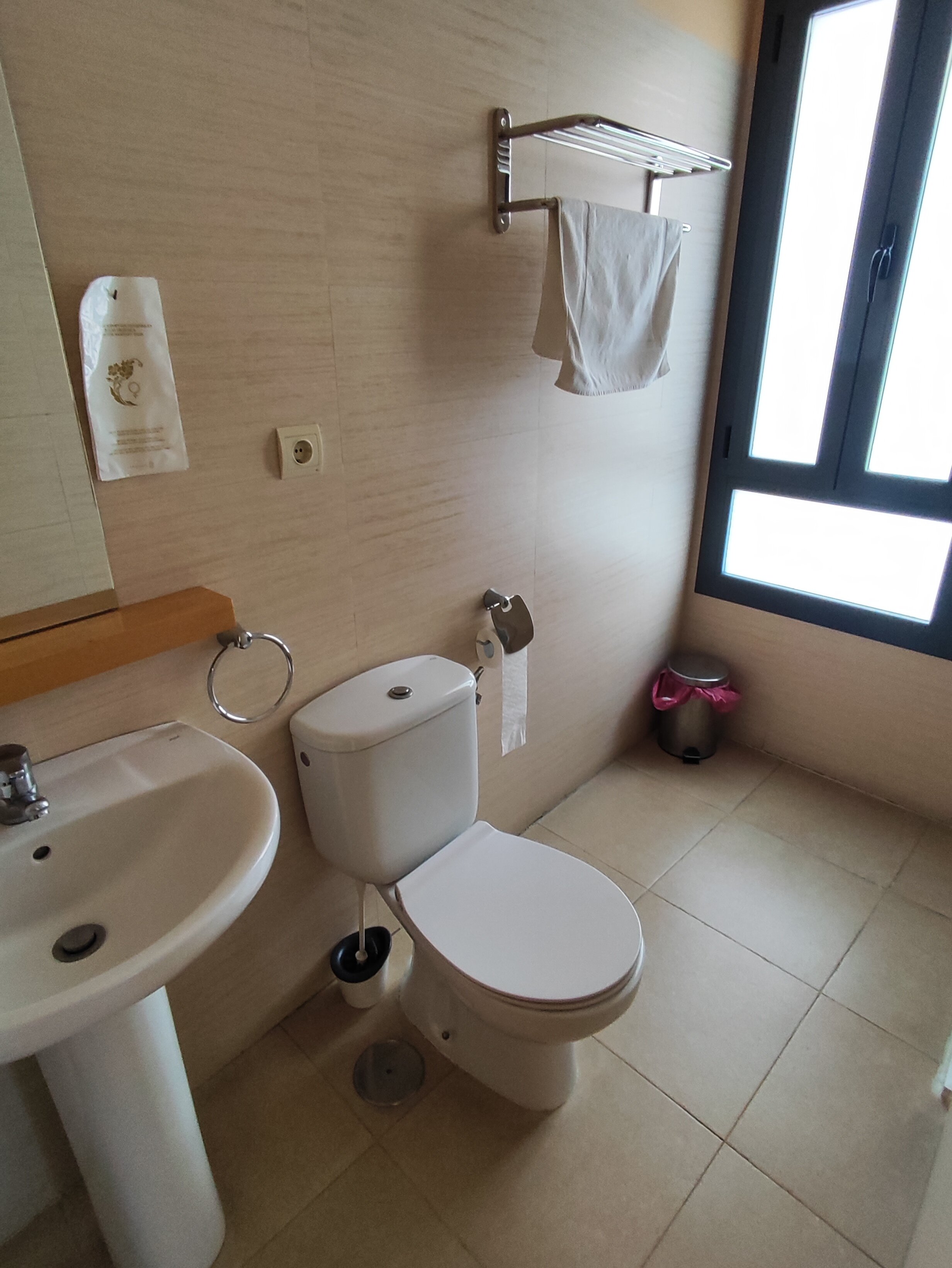 Hostal Ciudad de Caparra-浴室