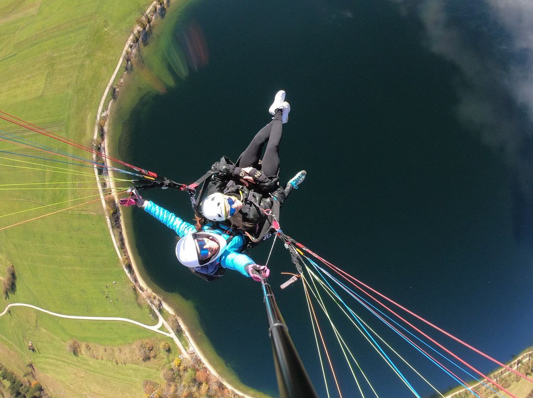 Loop Team Tandem Paragliding Bohinj-博希尼湖必去景点