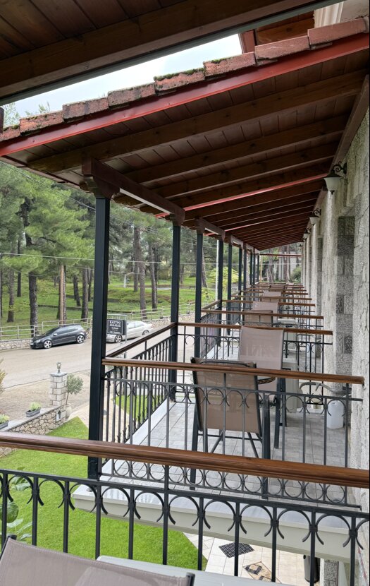 Kastro Lilaias-官方