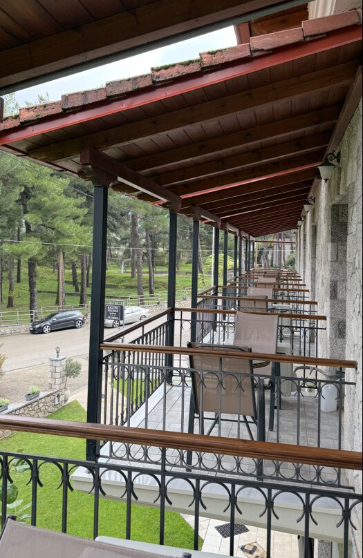 Kastro Lilaias主图