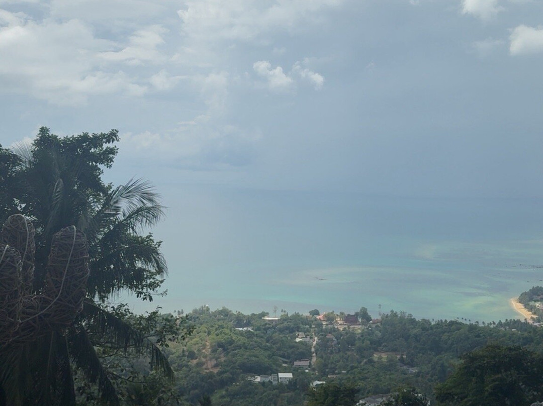 Overlap Stone-拉迈海滩必去景点