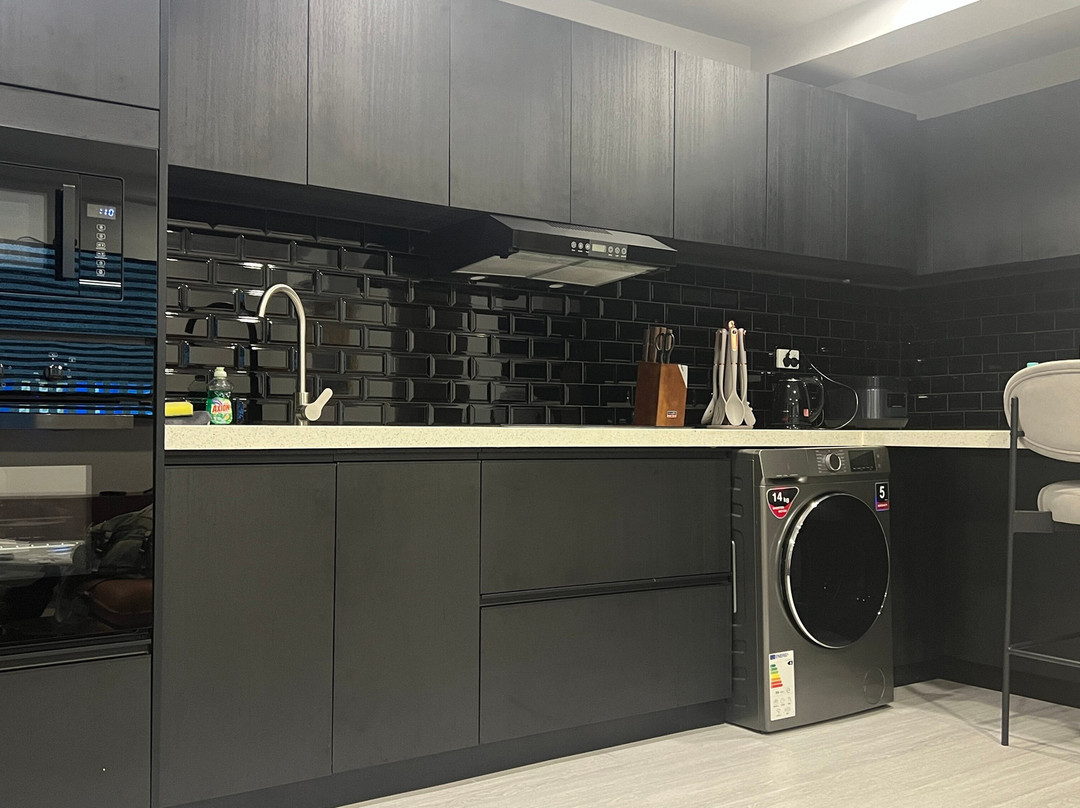 Hibiscus Suites And Residences