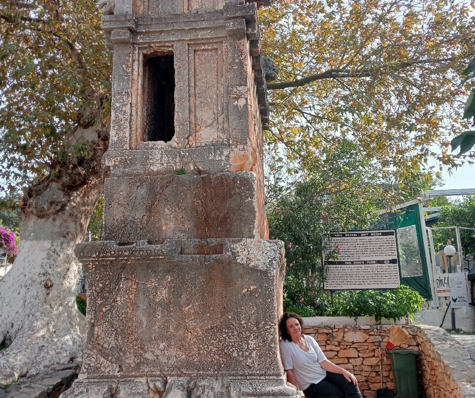 Lions Tomb-卡斯必去景点