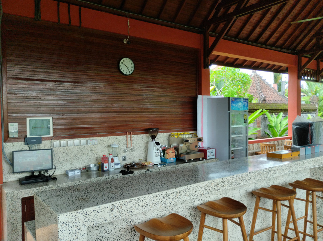 Royani Villa & Restaurant