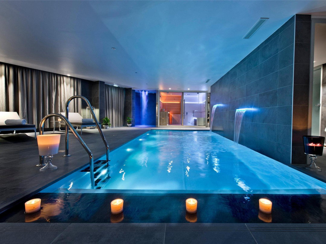 瓦尔博讷酒店住宿-梅地亚花园酒店