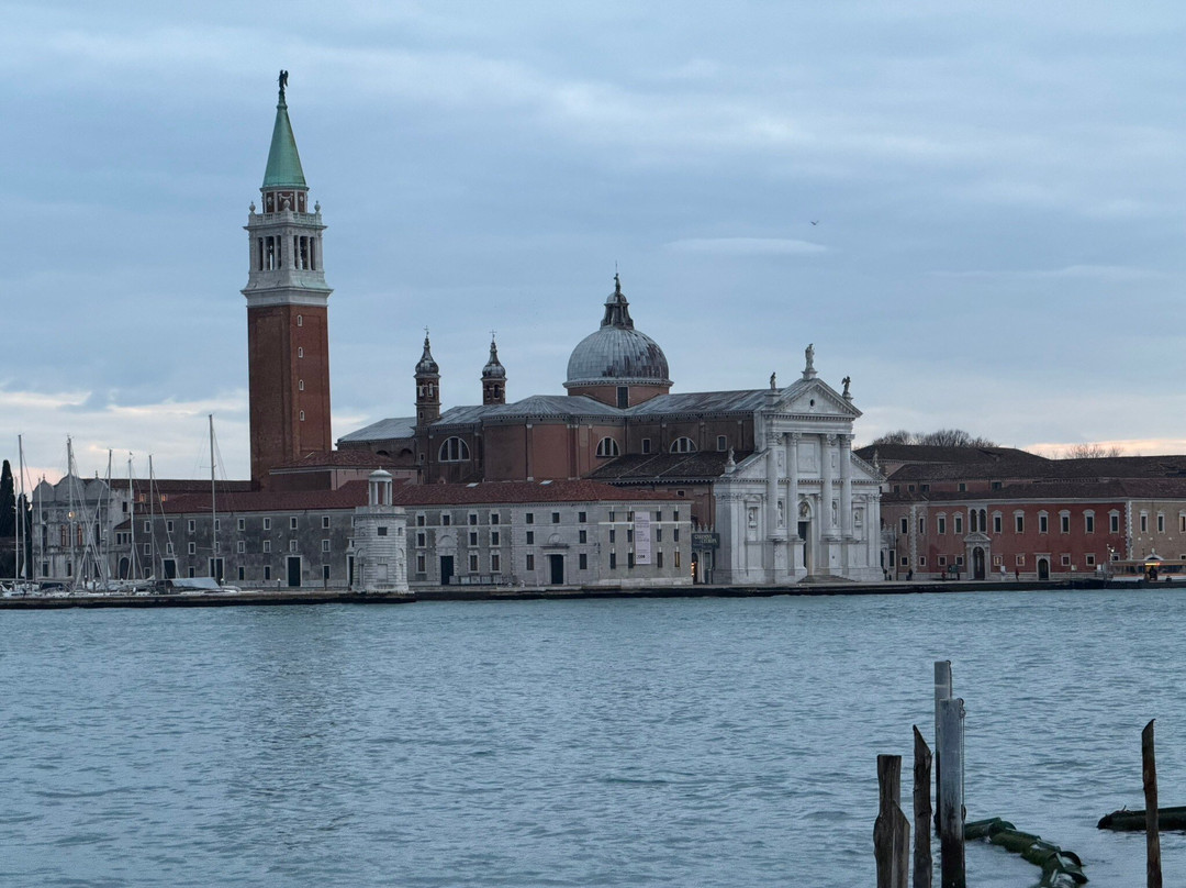 贝斯特韦斯特特里托尼酒店主图