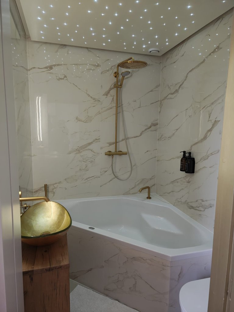 Boutique Hotel Elburg Met Tapperij-官方