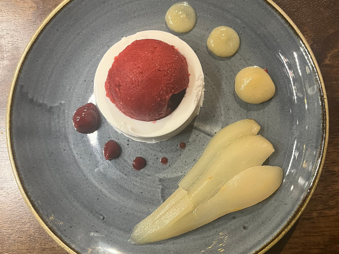 Kings Arms Hotel主图