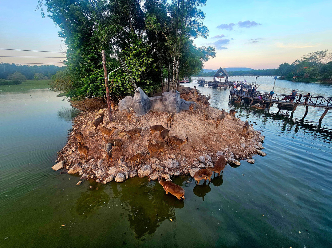 Mai Kiam Bridge, Nong Yai-春蓬必去景点