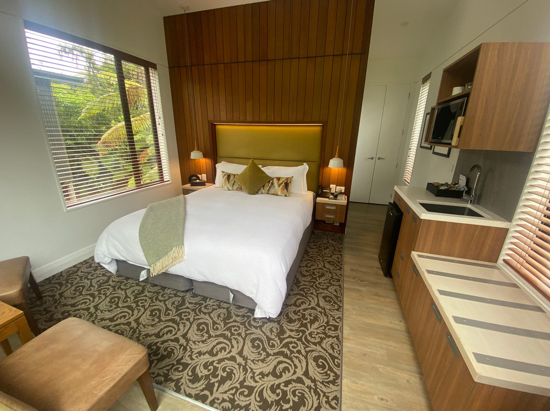 热带雨林度假酒店主图