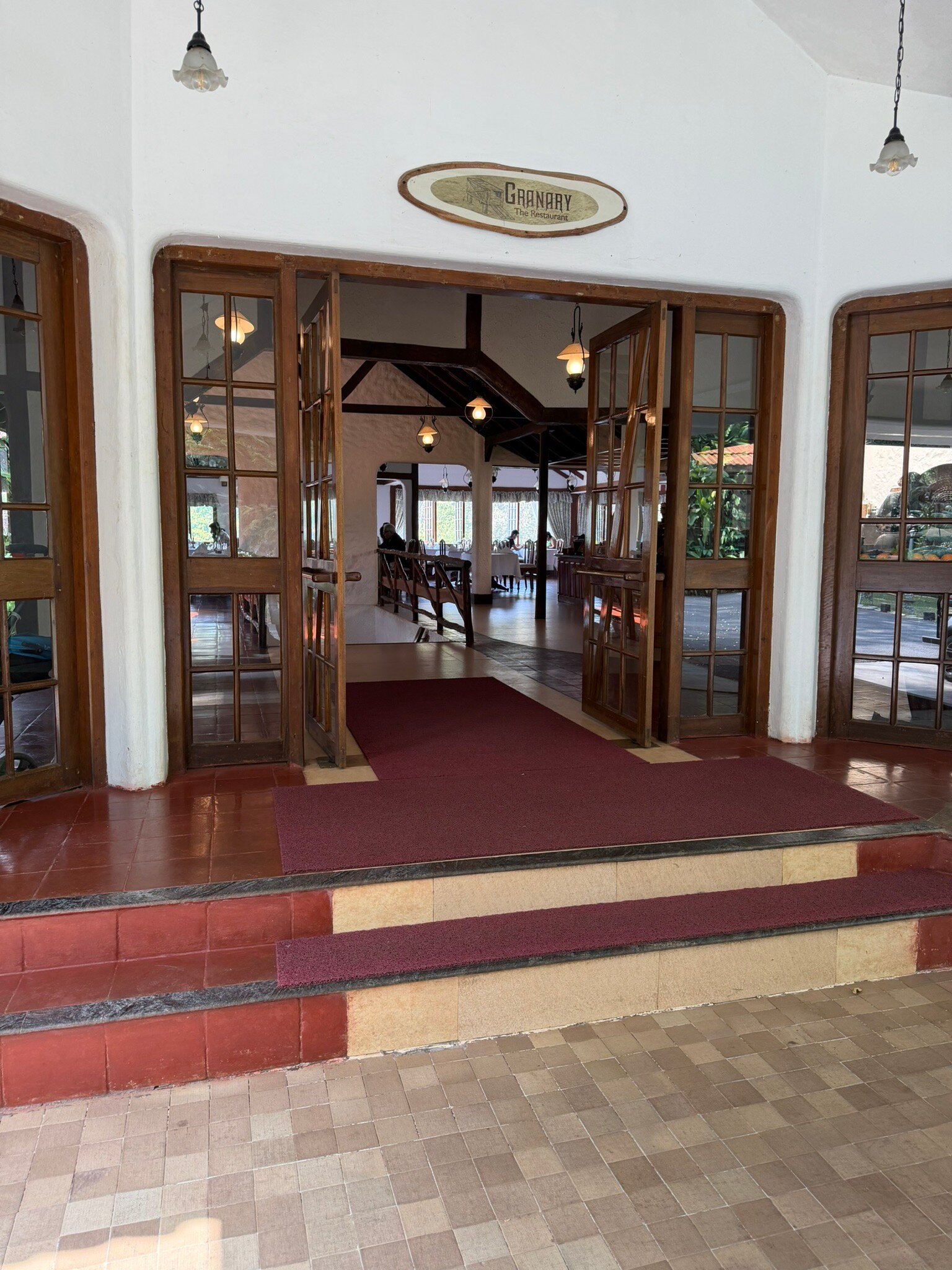 Evolve Back, Coorg-官方